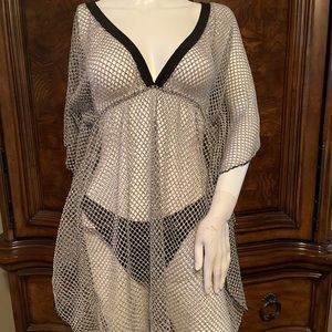 JORDAN TAYLOR Swim cover-up